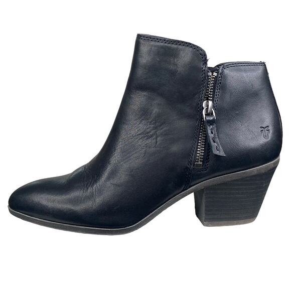 FRYE Women’s Judith Black Leather Side Zip Ankle Boot Size US 8.5 - Picture 3 of 12
